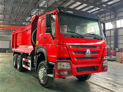 Autocarro con cassone ribaltabile a forma di U Howo 6x4